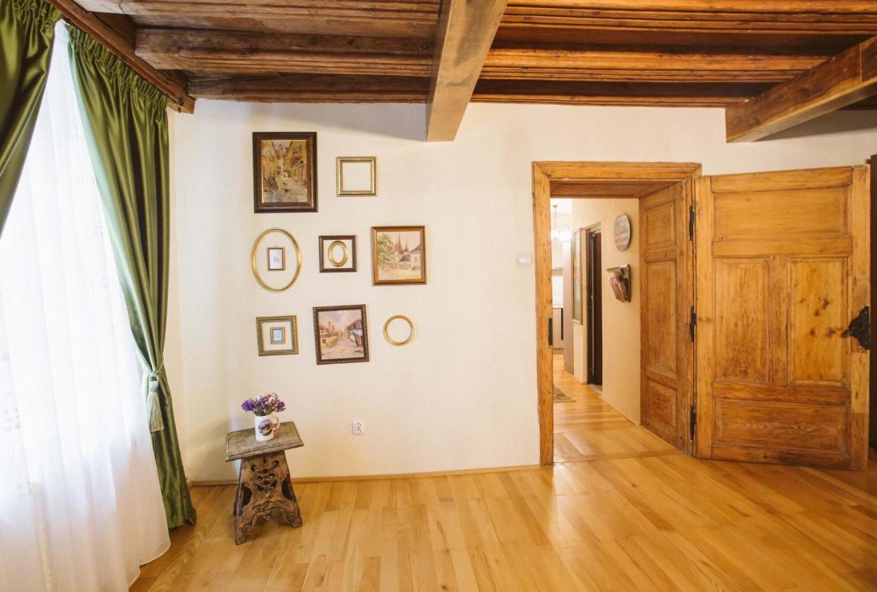 Casa Schobeln Apartment Brasov Exterior photo